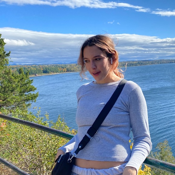 Meet your Posher, Hannah - Picture 5 of 5